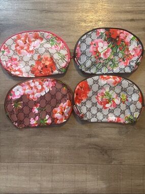 4 Floral Zip Cosmetic Pouches